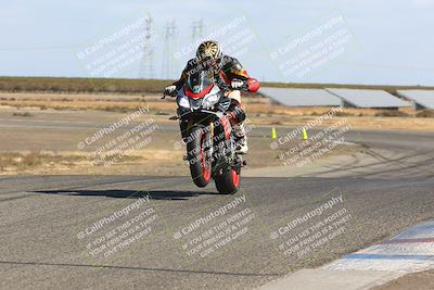 media/Nov-03-2024-TrackDaz (Sun) [[44580f4982]]/B Group/1220pm (Wheelie Bump)/